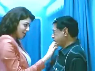 18 வயது பெண் பையன் புண்டை மற்றும் கழுதை