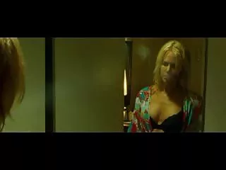 ரெட்ஹெட் பெண் ஆபாச நடிப்புக்கு வந்தாள்