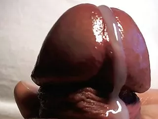 சூடான உடலுறவுக்குப் பிறகு க்ரீம்பி எஜமானி