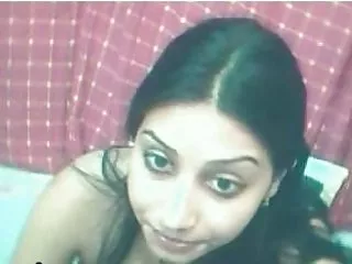 இரண்டு லெஸ்பியன் பையனை தனியா மூலம் கவர்ந்திழுத்தார்