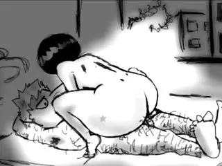 புண்டை மற்றும் கழுதை சூடான கேவலியரில் சூடான பிச்
