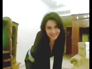 புண்டையில் தூங்கும் பெண்